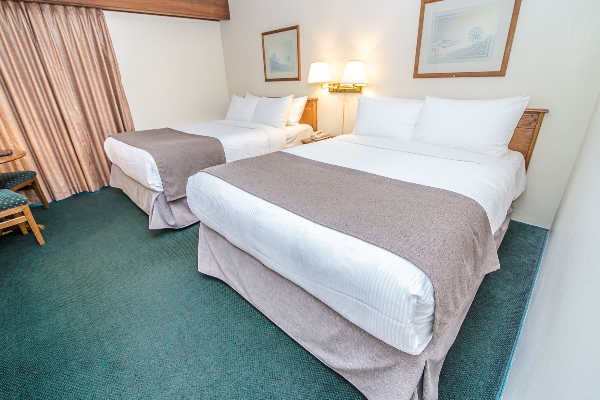 Voyager Motel 2*